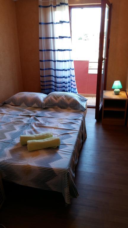 Apartments Ema Vir Zewnętrze zdjęcie