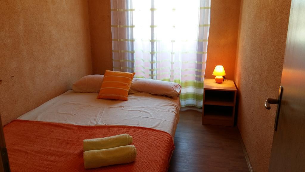 Apartments Ema Vir Zewnętrze zdjęcie