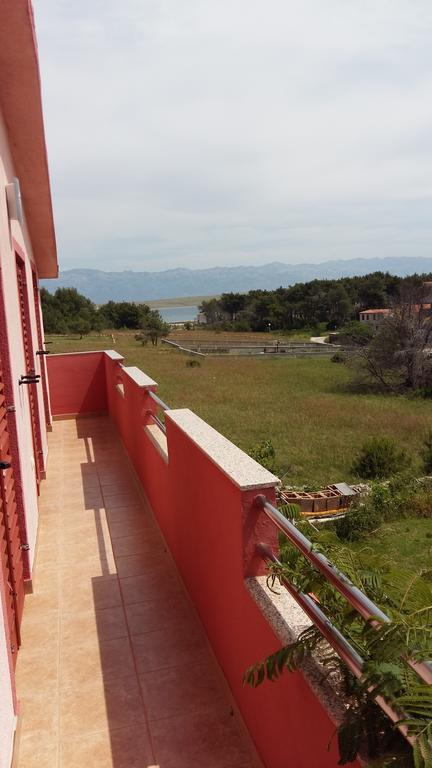 Apartments Ema Vir Zewnętrze zdjęcie