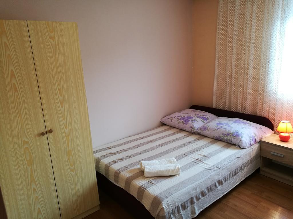 Apartments Ema Vir Zewnętrze zdjęcie
