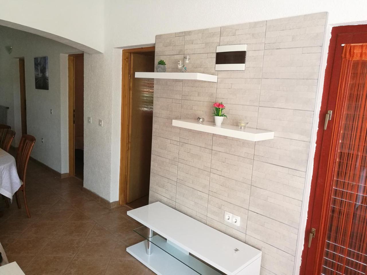 Apartments Ema Vir Zewnętrze zdjęcie